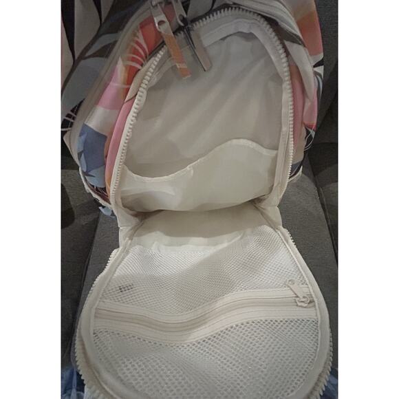 Billabong Roadie Tropical Backpack - Picture 6 of 7
